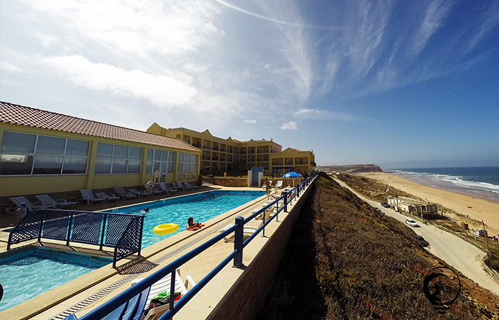 Surfholidays.com: Atlantic Coast Surfschool, Praia-da-areia-branca ...